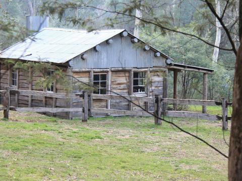 Ritchie's Hut