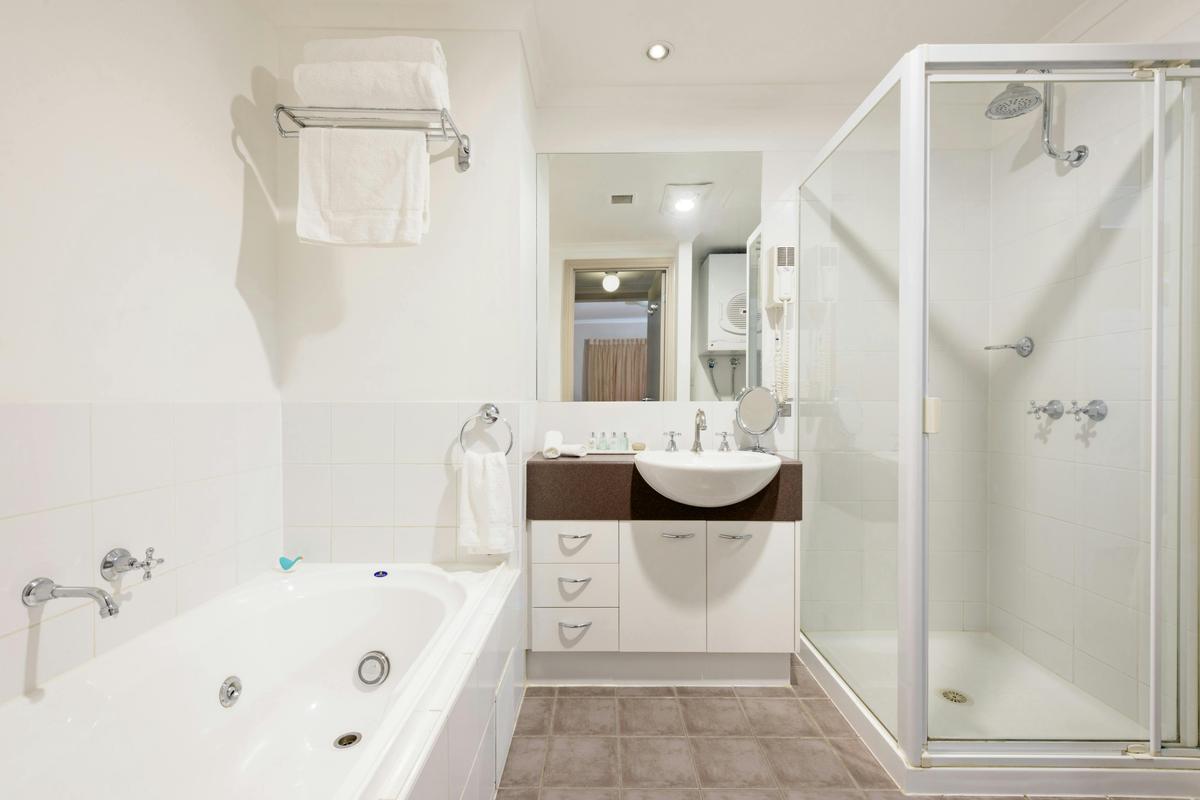Bathroom with Spa