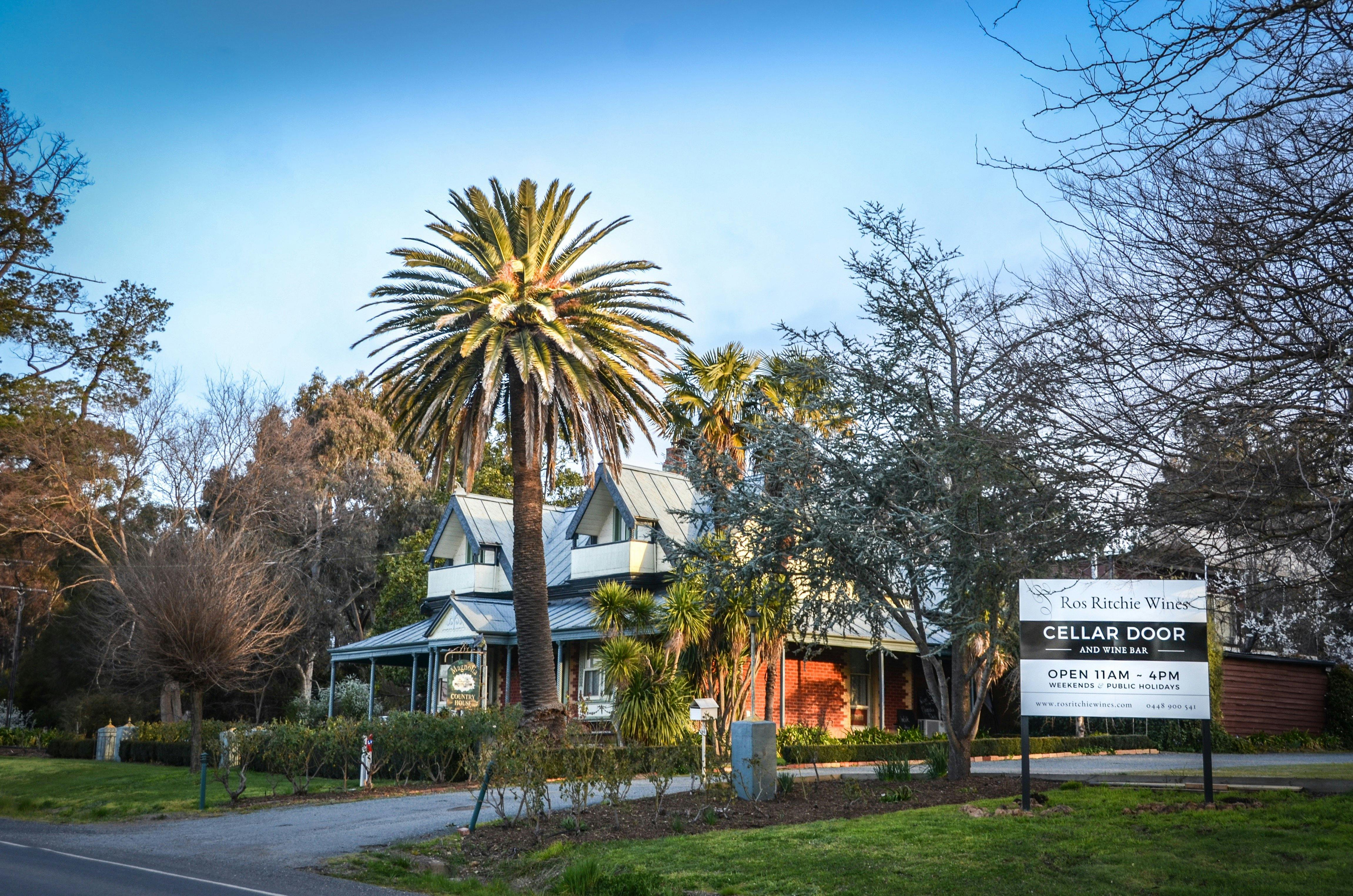 Ros Ritchie Wines Cellar Door Mt Buller Rd Mansfield