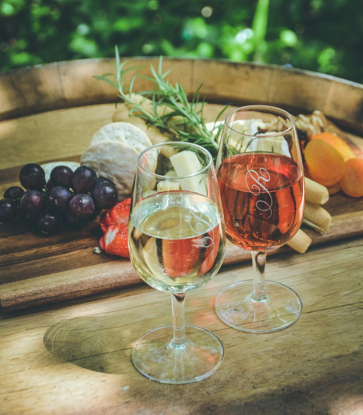 Ros Ritchie Wines Cellar Door offers Short Seasonal Menus and Grazing Style Share Platters