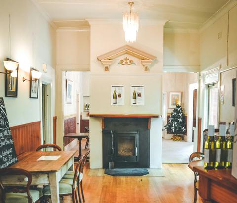 Ros Ritchie Wines Cellar Door