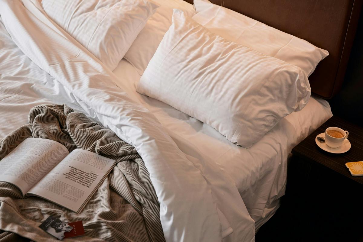 Deluxe Two Bedroom King Courtyard Apartment