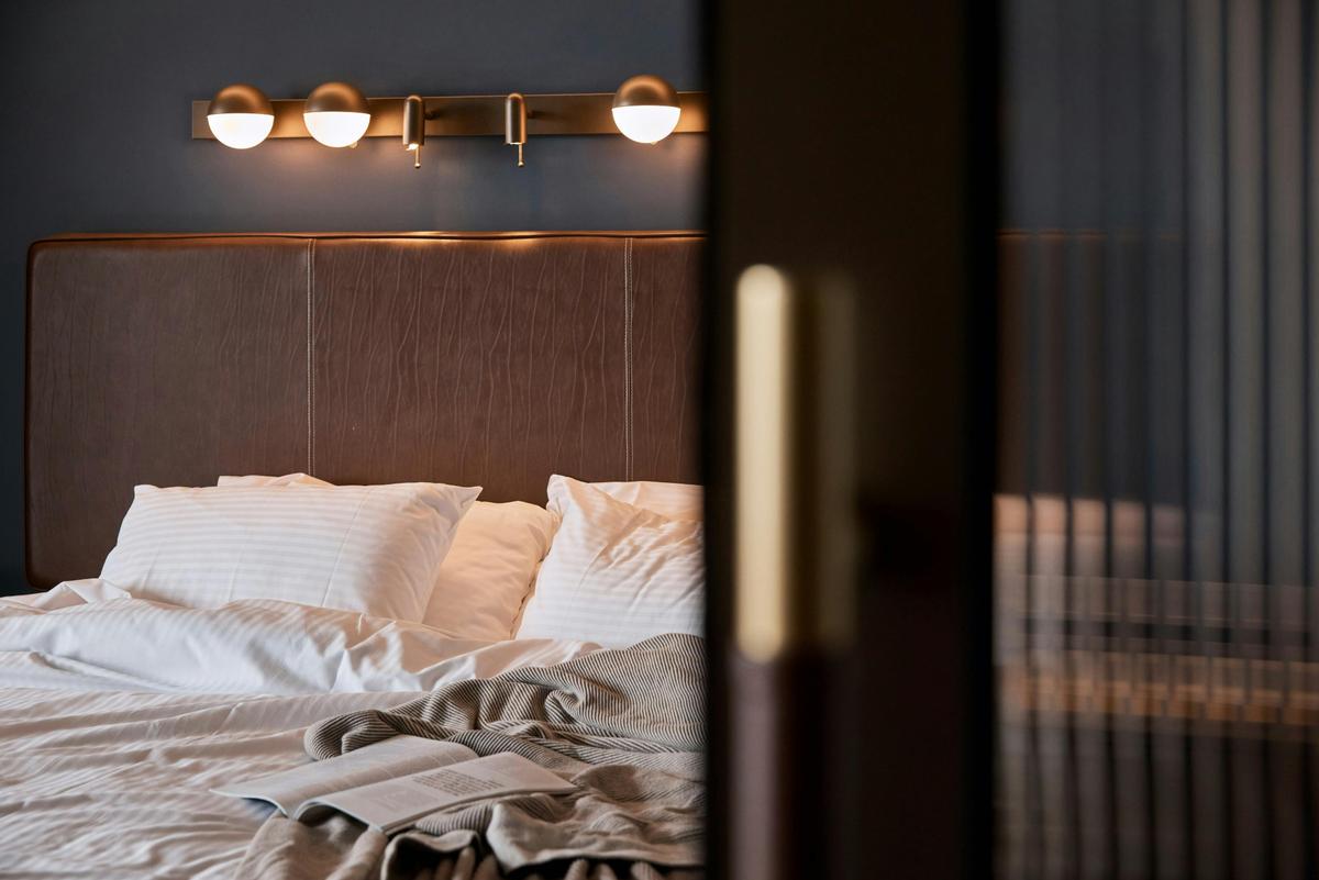 One Bedroom King Balcony Apartment