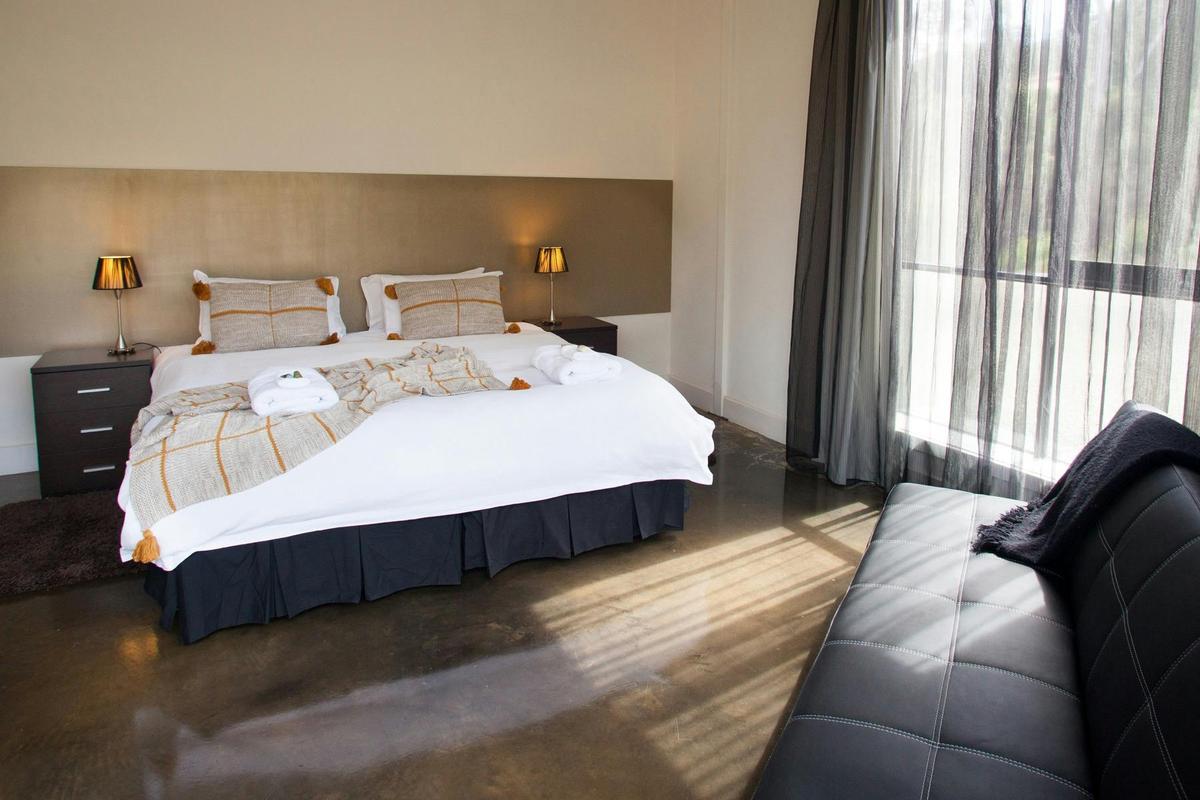 Deluxe B/B Room