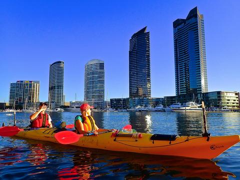 Great views of South Bank on a Melbourne City Twilight Kayak Tour