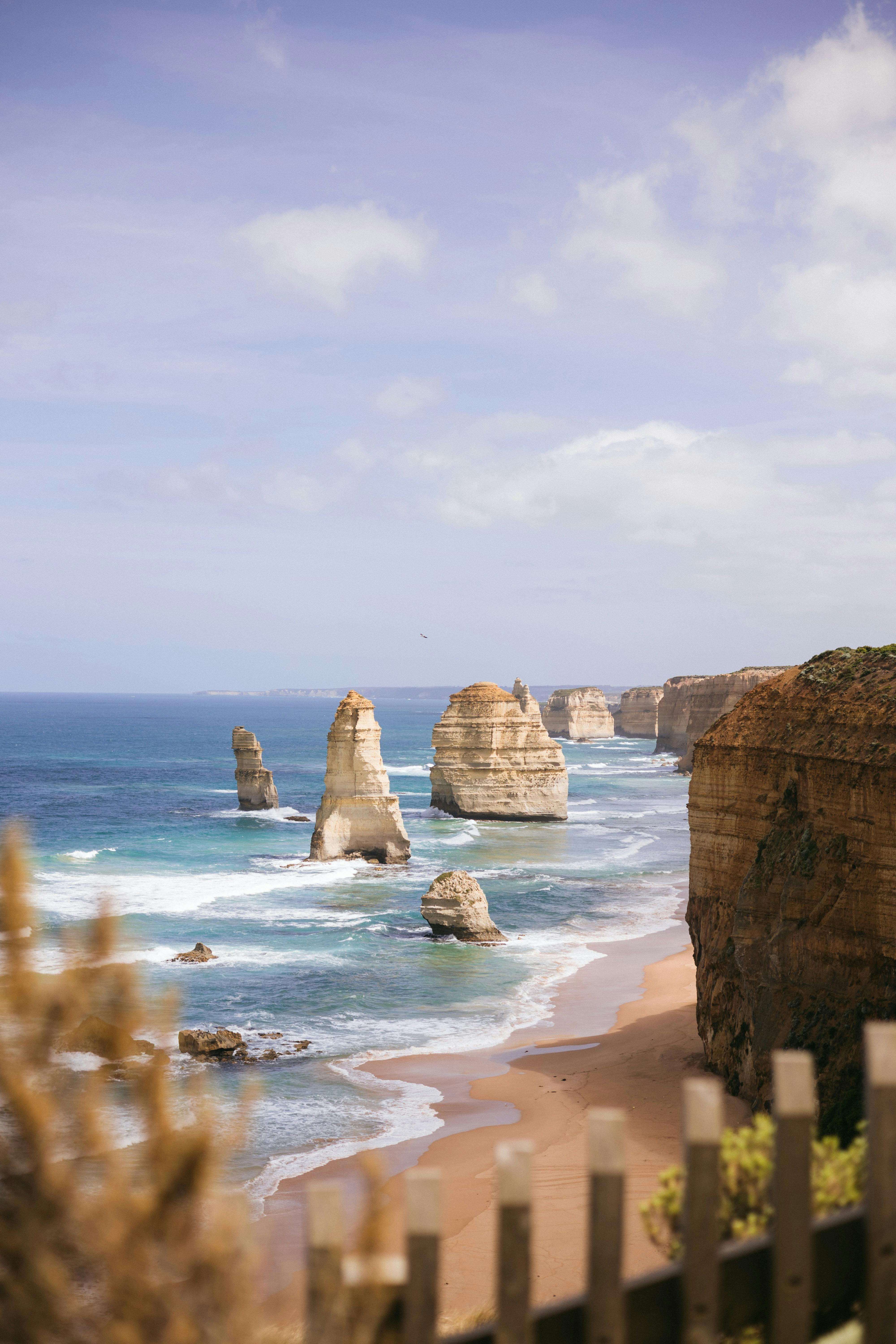 Helicopter Ride from Melbourne to 12 Apostles Look Out
