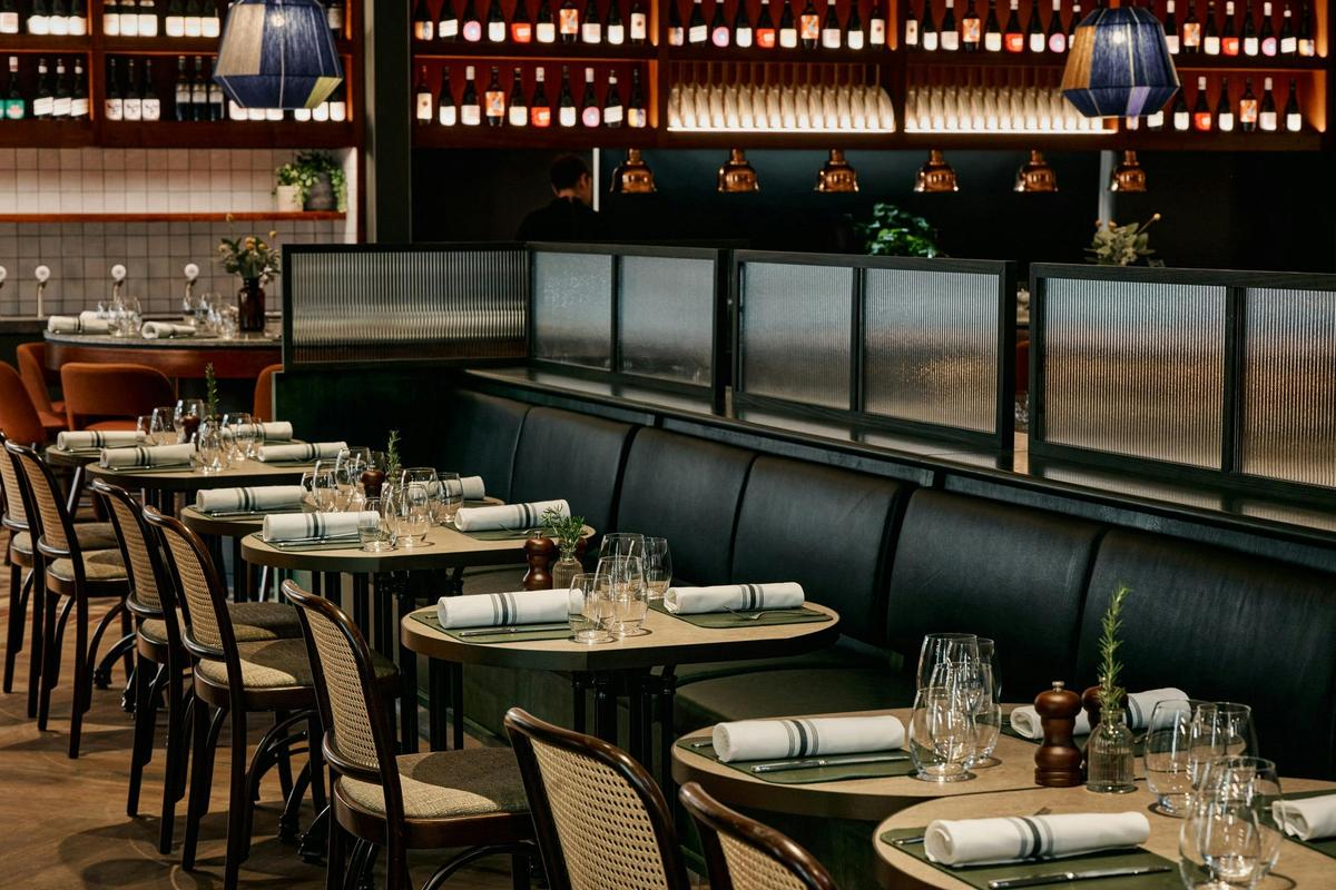 Bossley Bar & Restaurant
