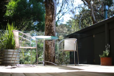 Black Swan Loft patio