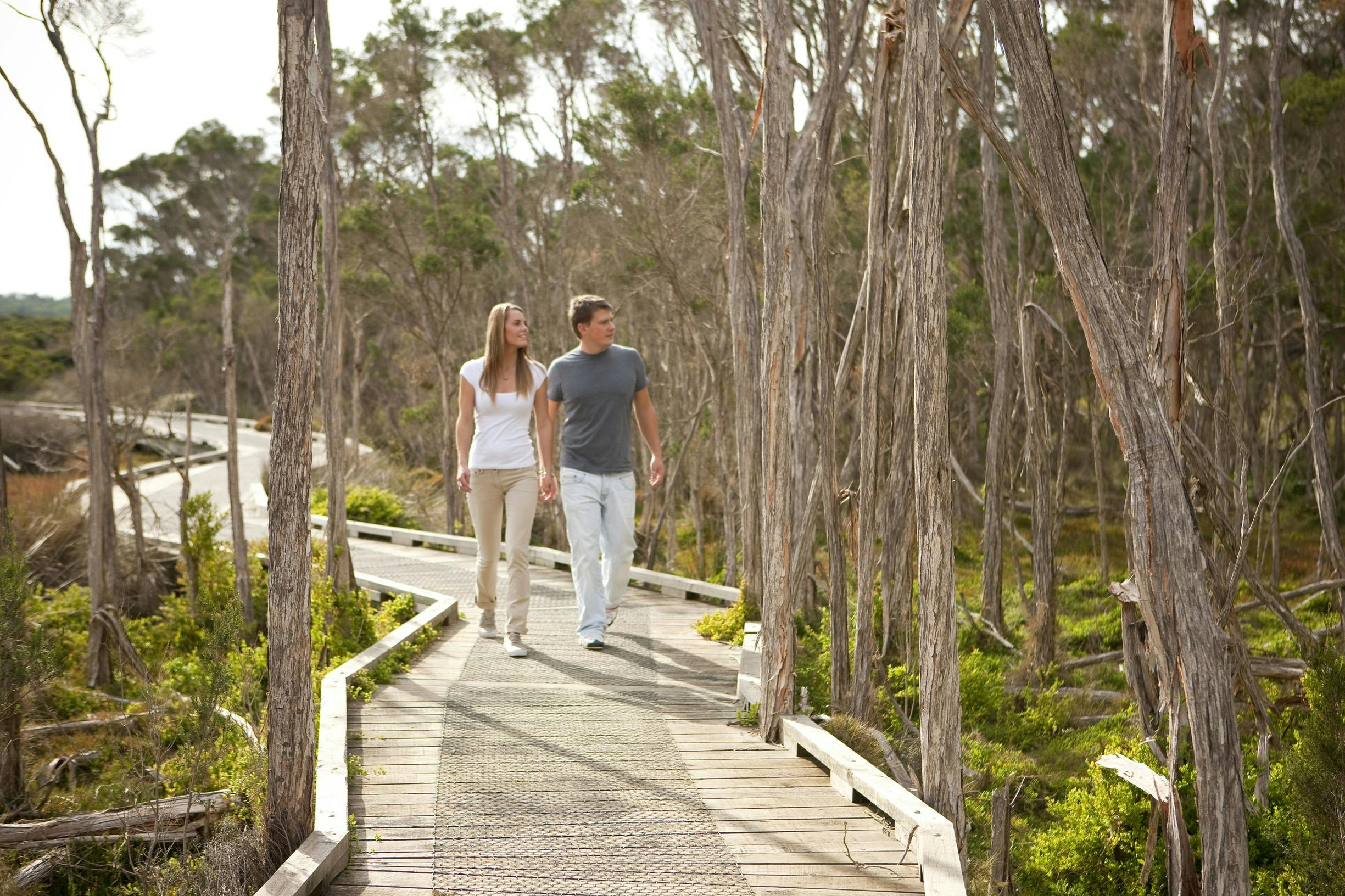 Rhyll Inlet is a 10 minutewalk from Rhyll Haven