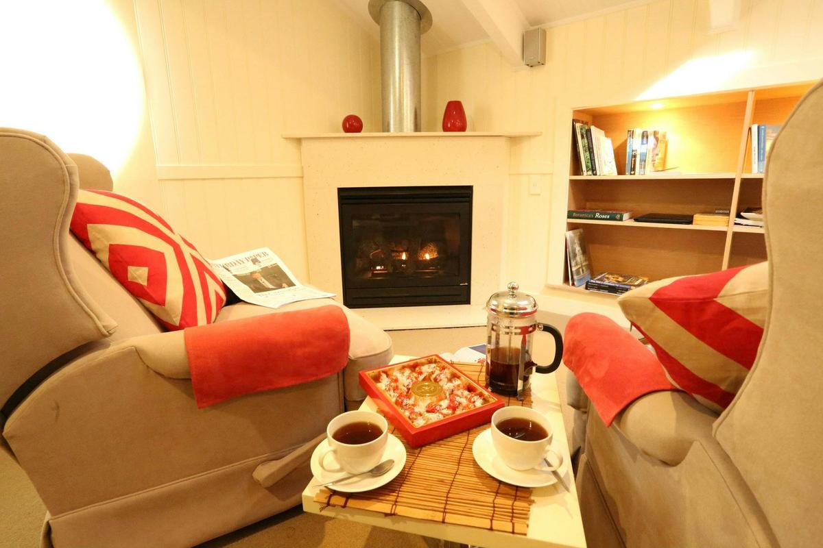 Lounge Dining room and kitchenette