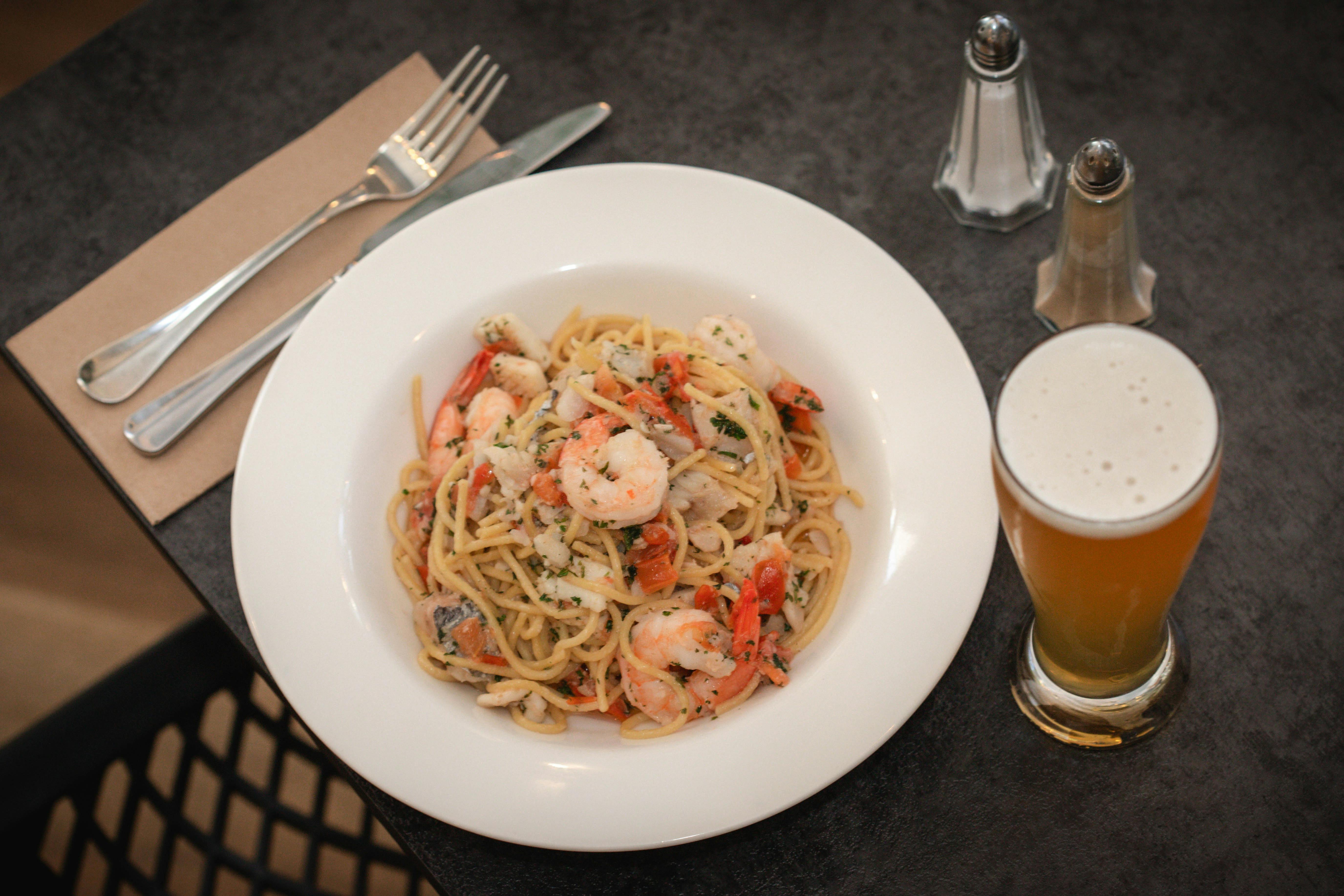 Seafood Spaghetti & Beer