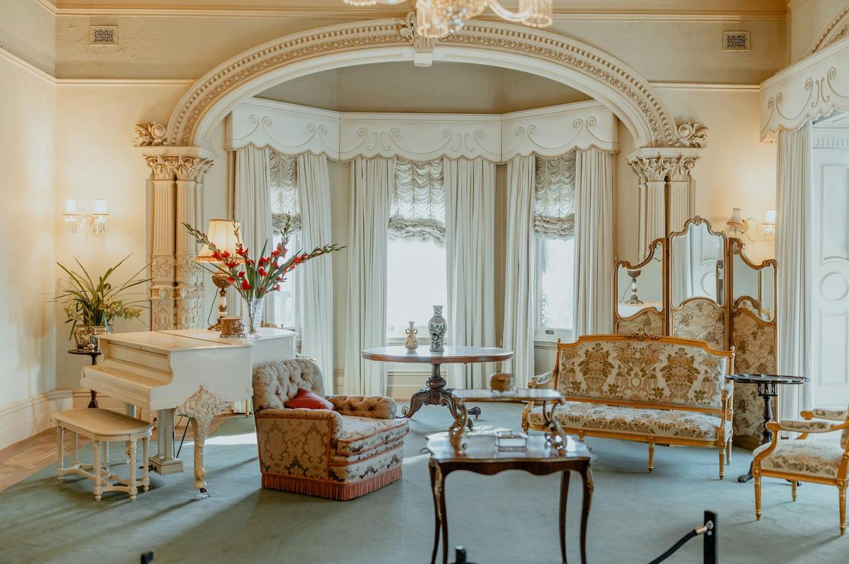 Rippon Lea Estate Mansion