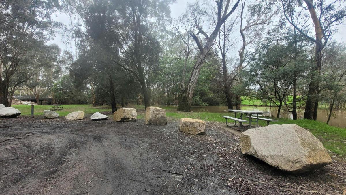 Picnic Tables in Reserve