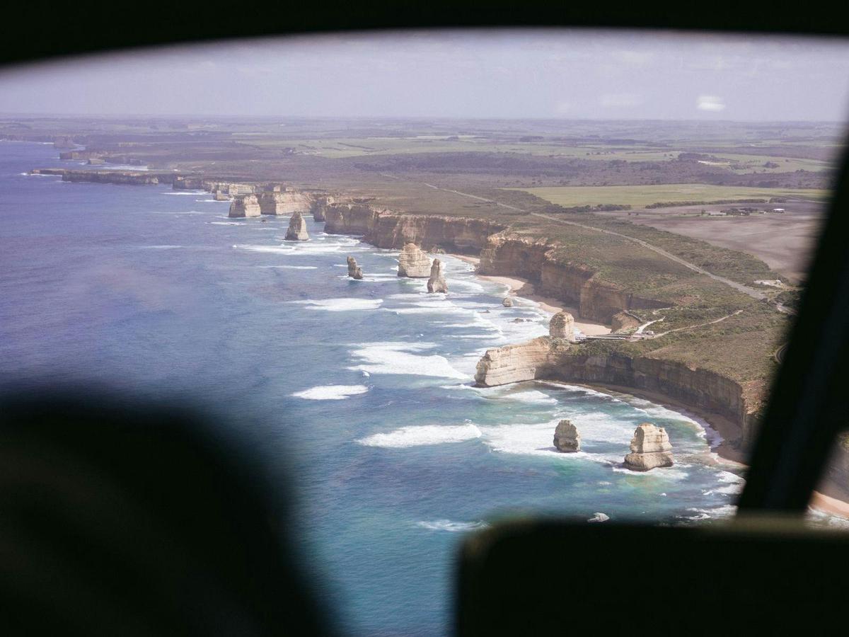 Helicopter Melbourne to 12 Apostles Great Ocean Road Aerial View