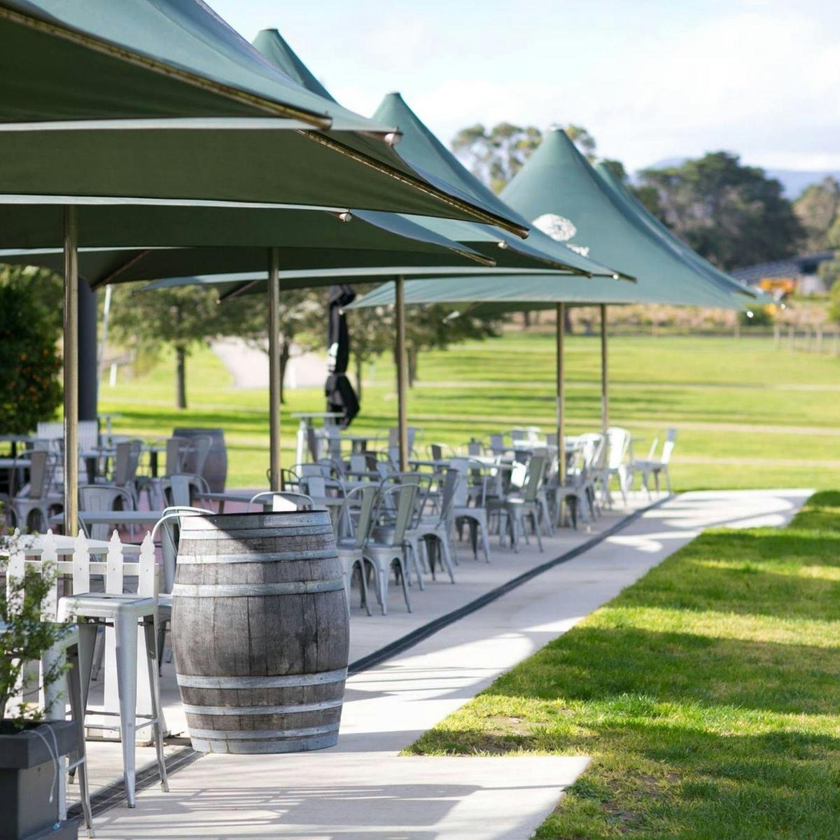 Helicopter wine tour from Melbourne to Rochford Wines