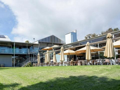 Helicopter Wine Tour to Terindah Estate