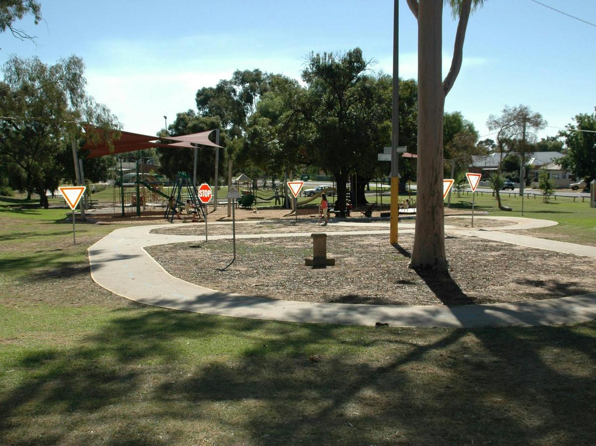Rutherglen Apex Playground