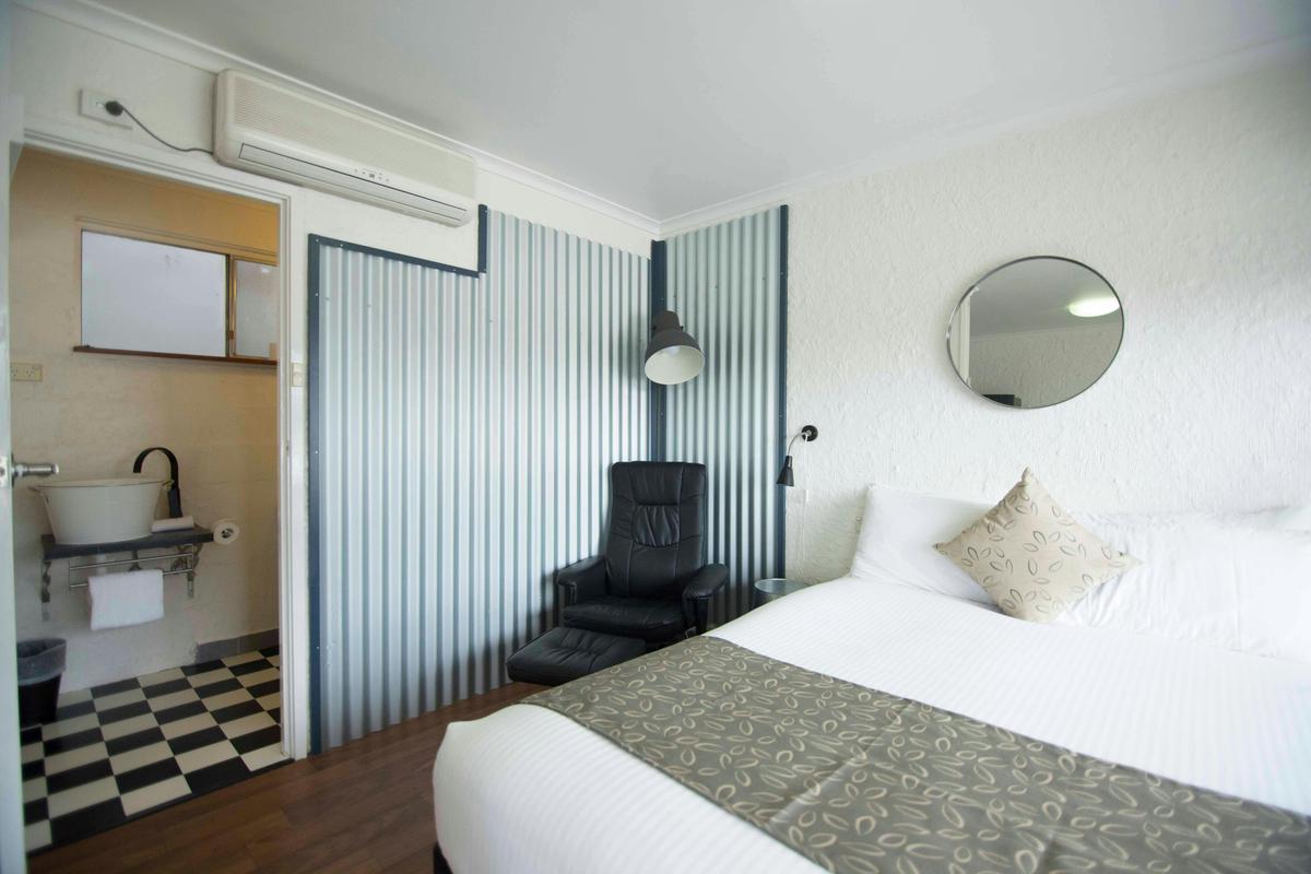 One Bedroom Standard