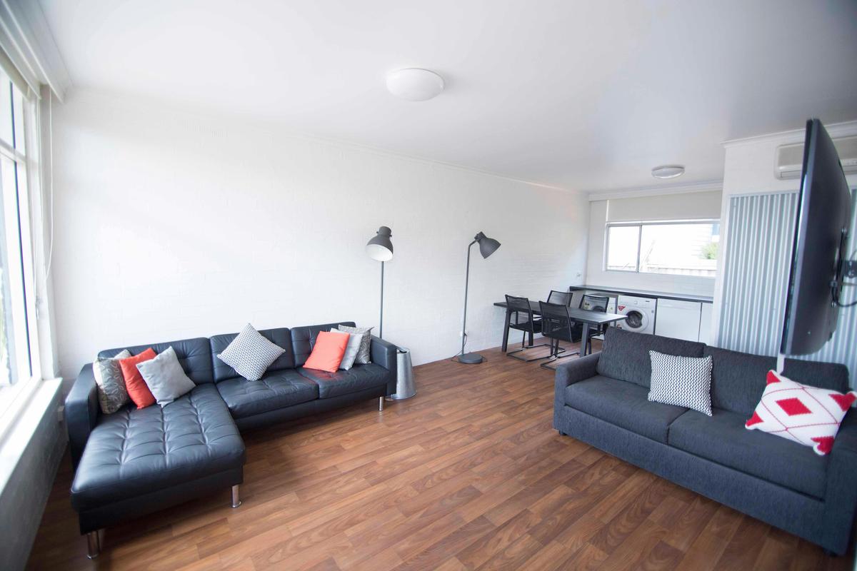 One Bedroom Deluxe Apartment