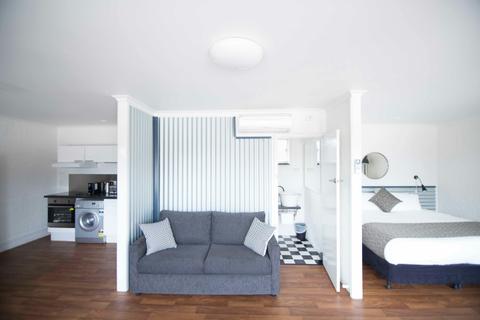 Siesta Central Apartments