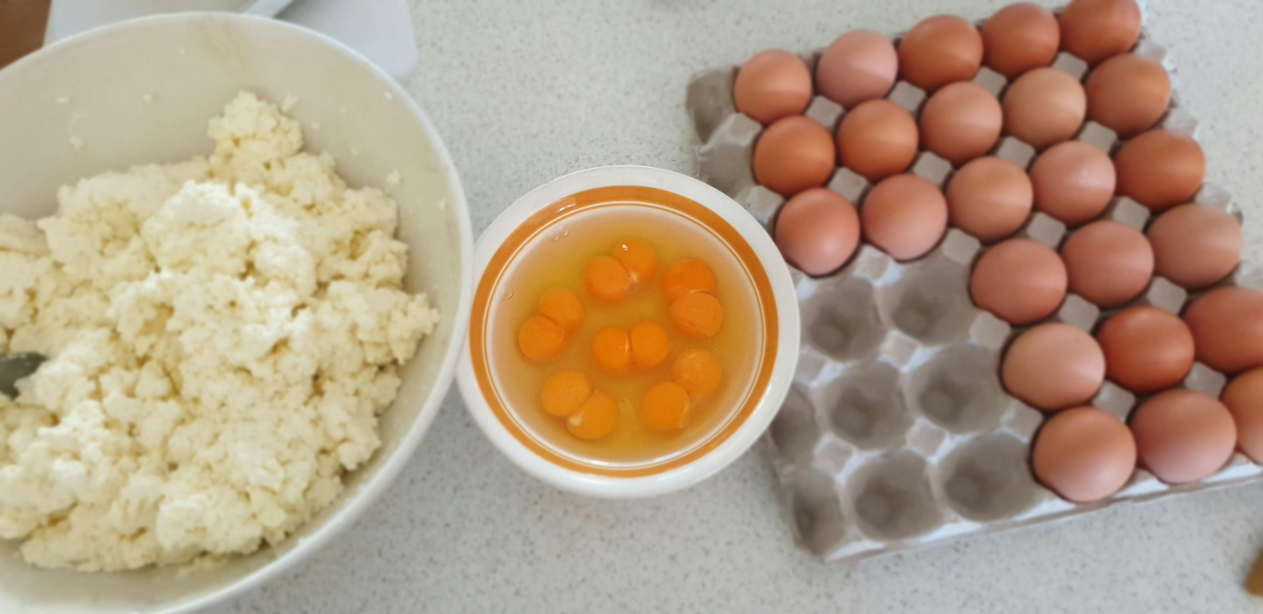 Two for the price of one. Cooking with eggs