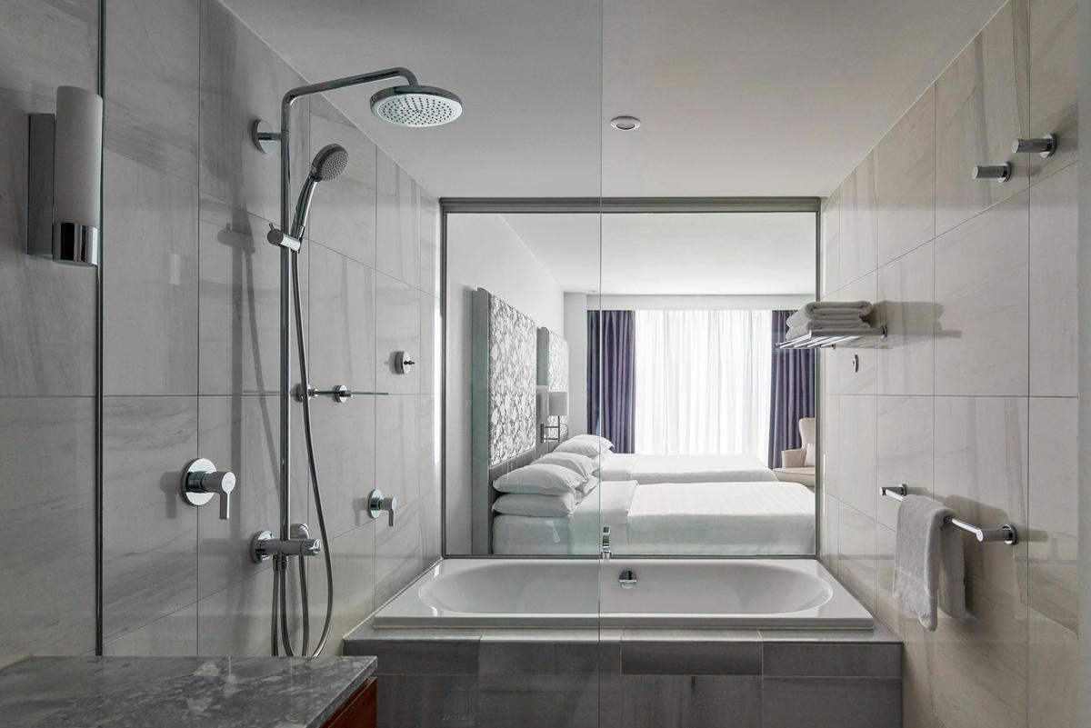 Traditional Guest Room 2 Double Beds Bathroom