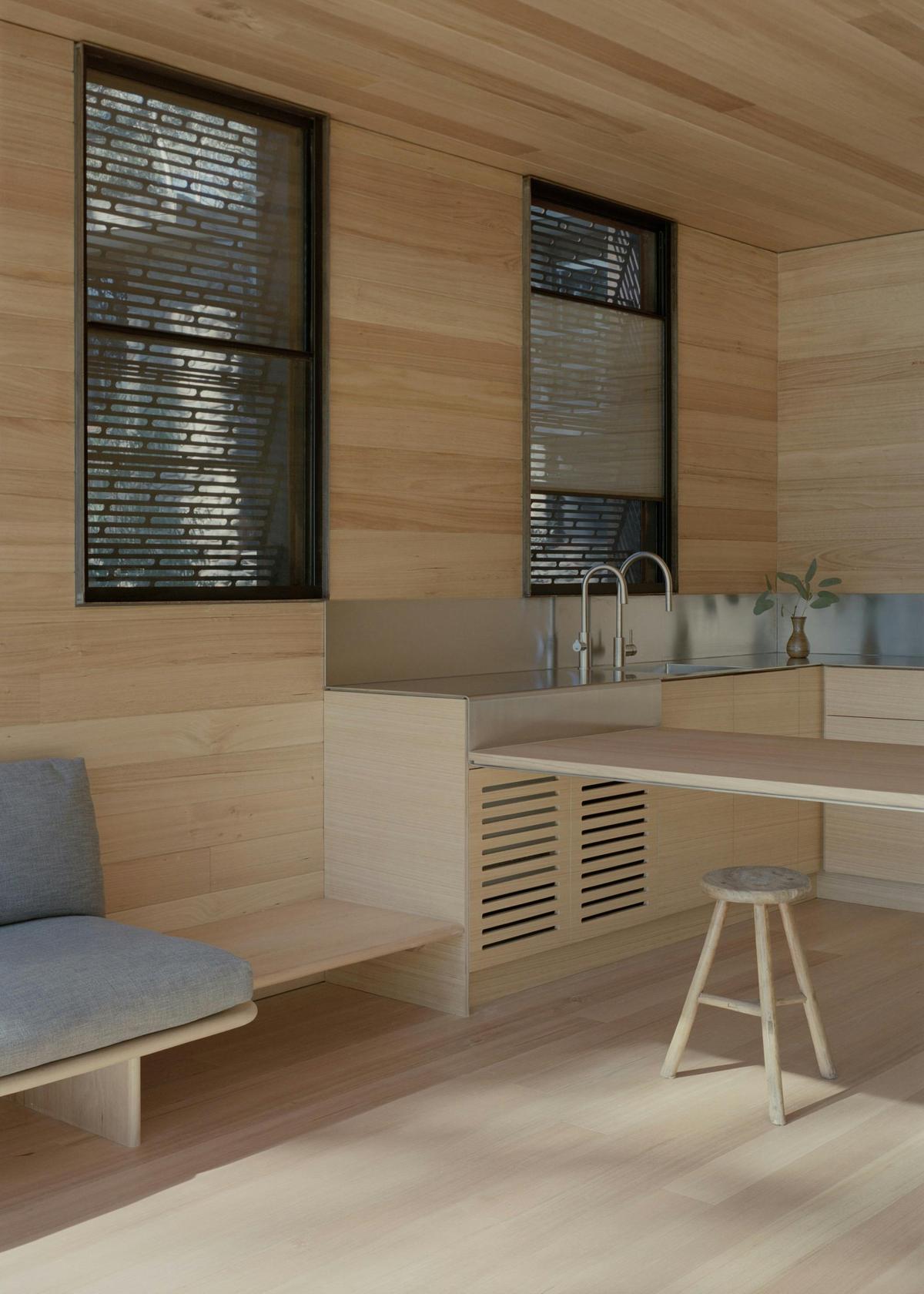 Sawmill Treehouse kitchen