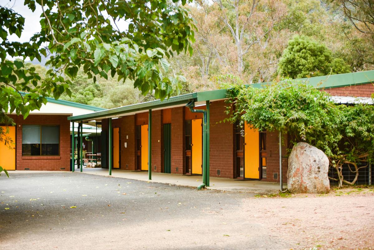 Pinnacle Accommodation at Silverband Lodge (accommodates 91)