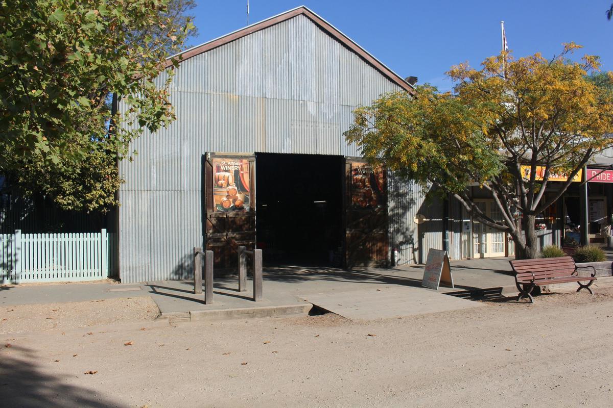 St Annes Winery Echuca