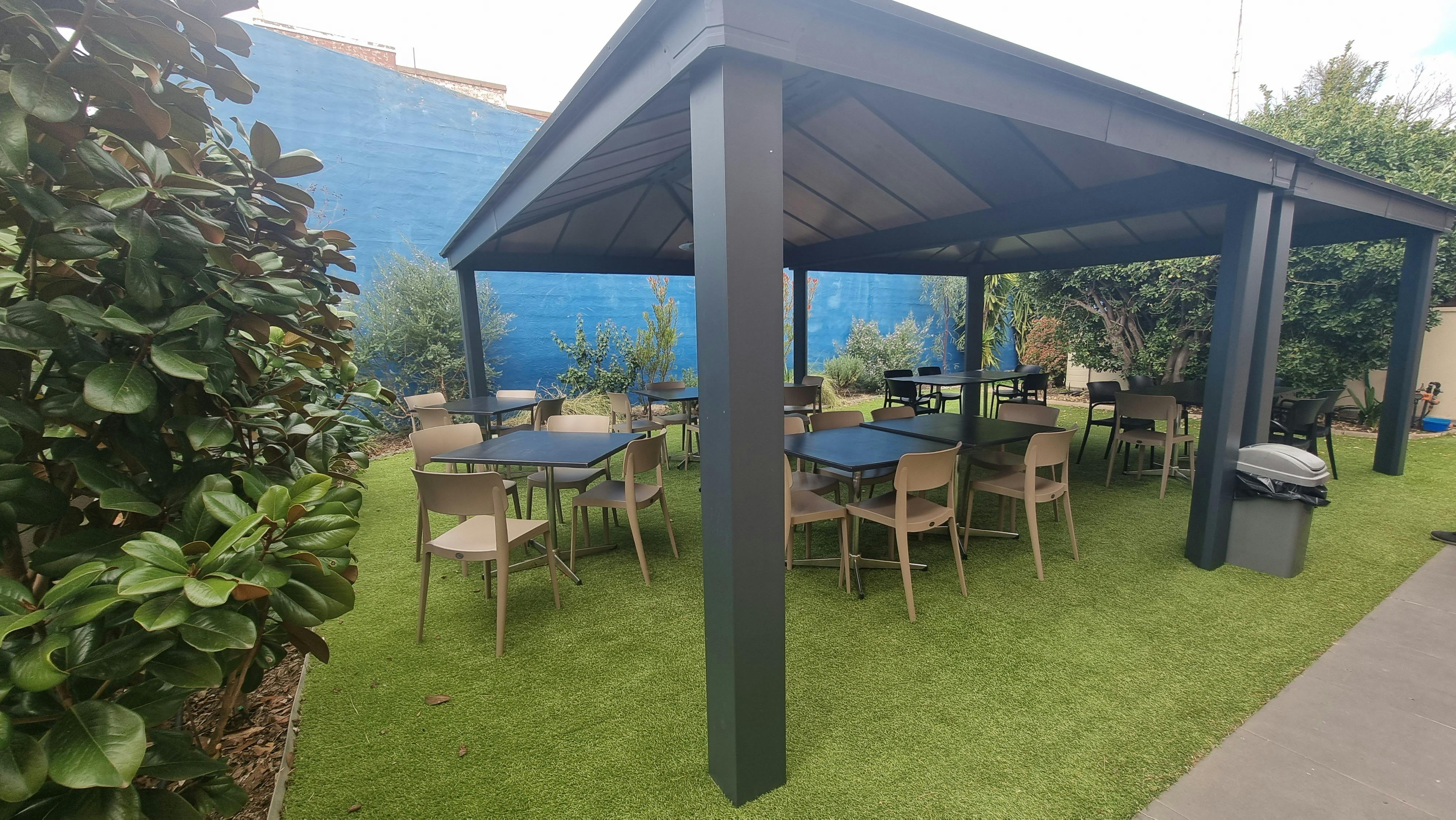 pet-friendly courtyard