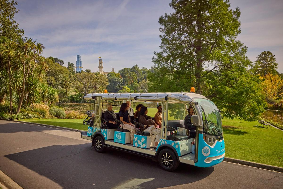 The Explorer bus tour Melbourne Gardens