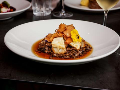 Saros Bar and Dining