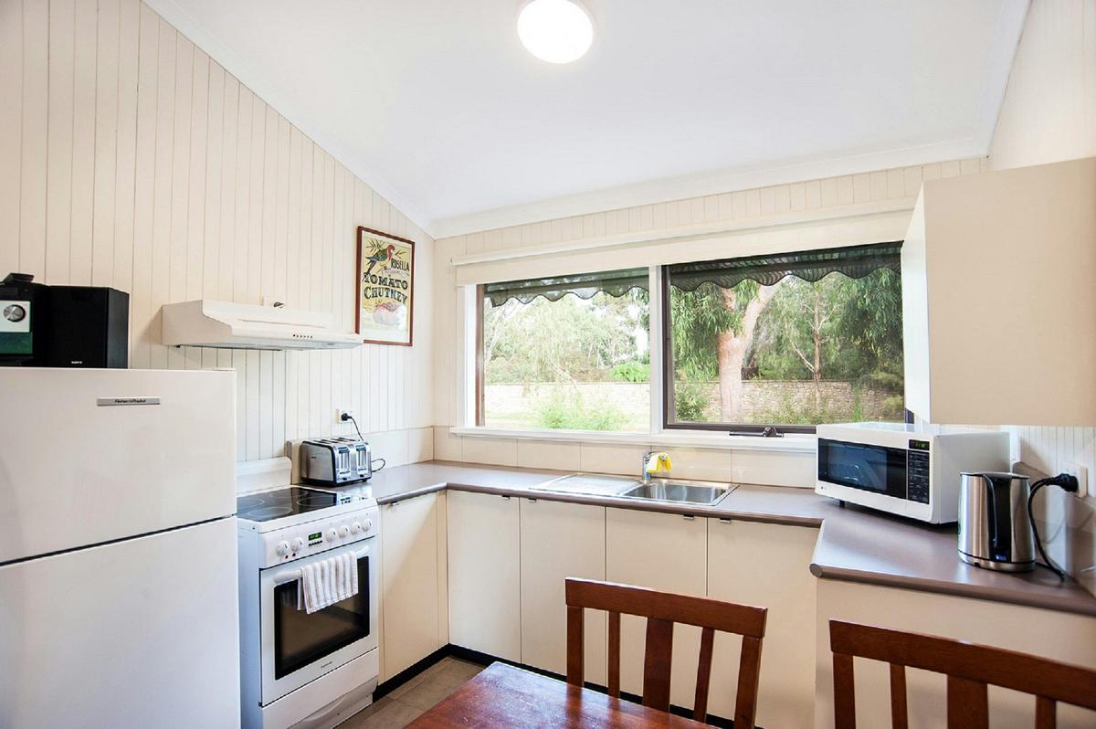 Spacious kitchen with everything required