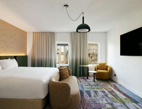 Superior King Room