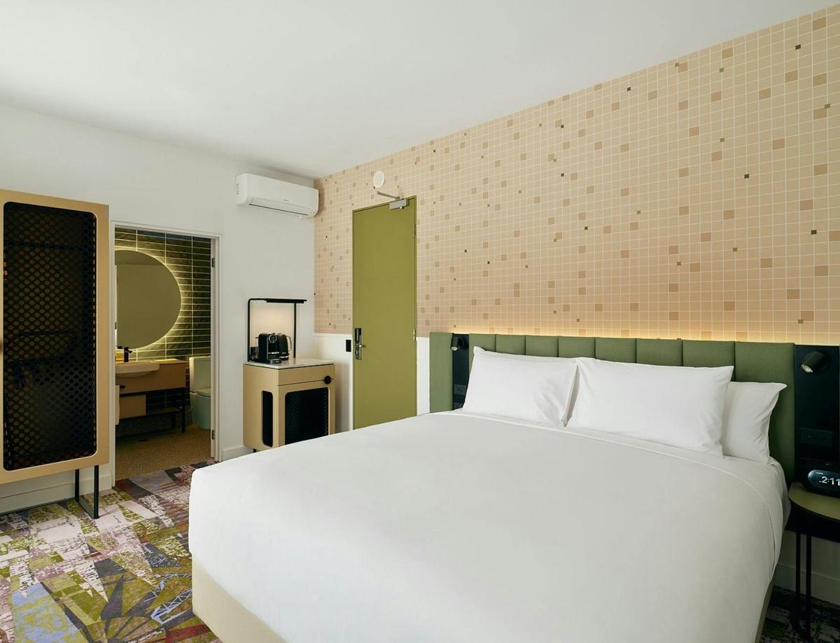 Standard King Room