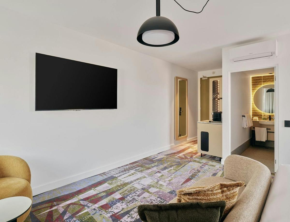 Superior King Room
