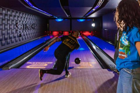 Strike Bowling Bayside