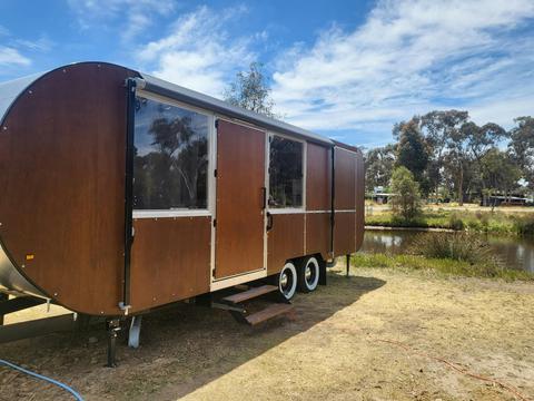 Retro Caravan