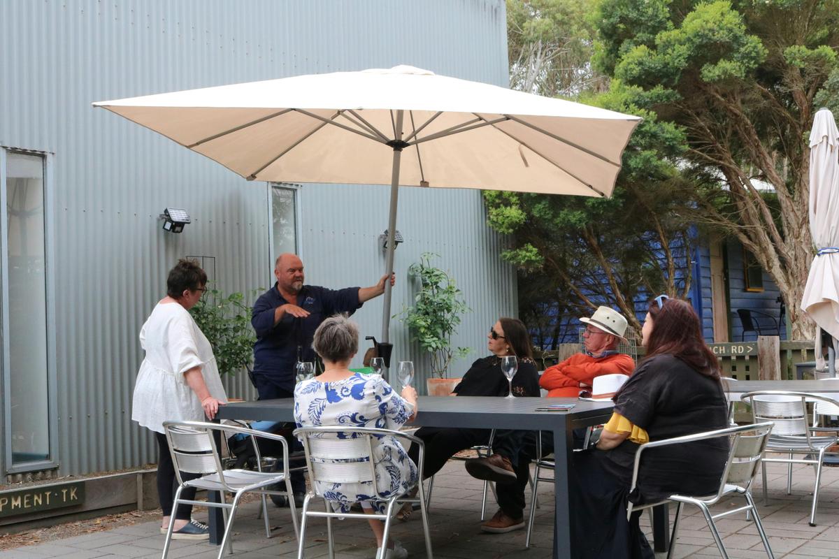 "Meet the Makers" at Moutainside Wines, Warrak/Mt Cole