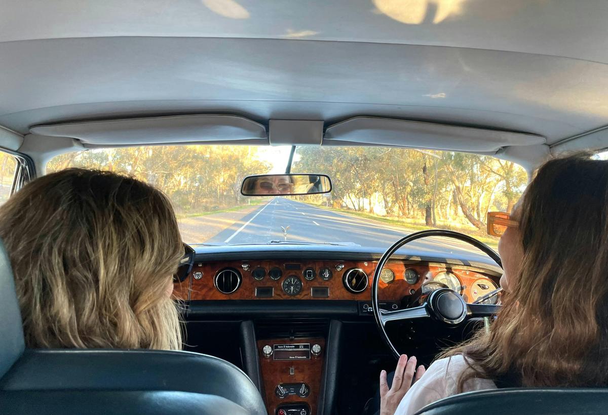 Silver Mink Tours Chauffeur and passenger_Rolls Royce_Ballarat