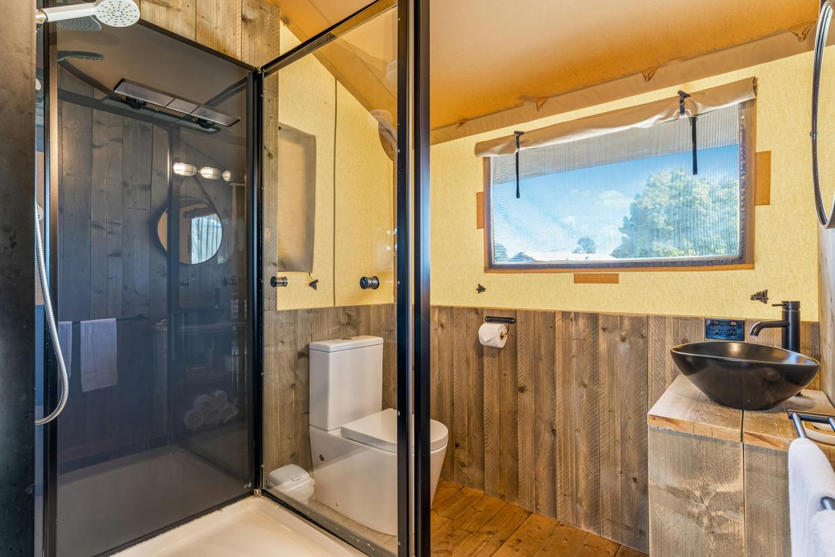 Glamping Miners Tent | Tasman Holiday Parks - Bendigo