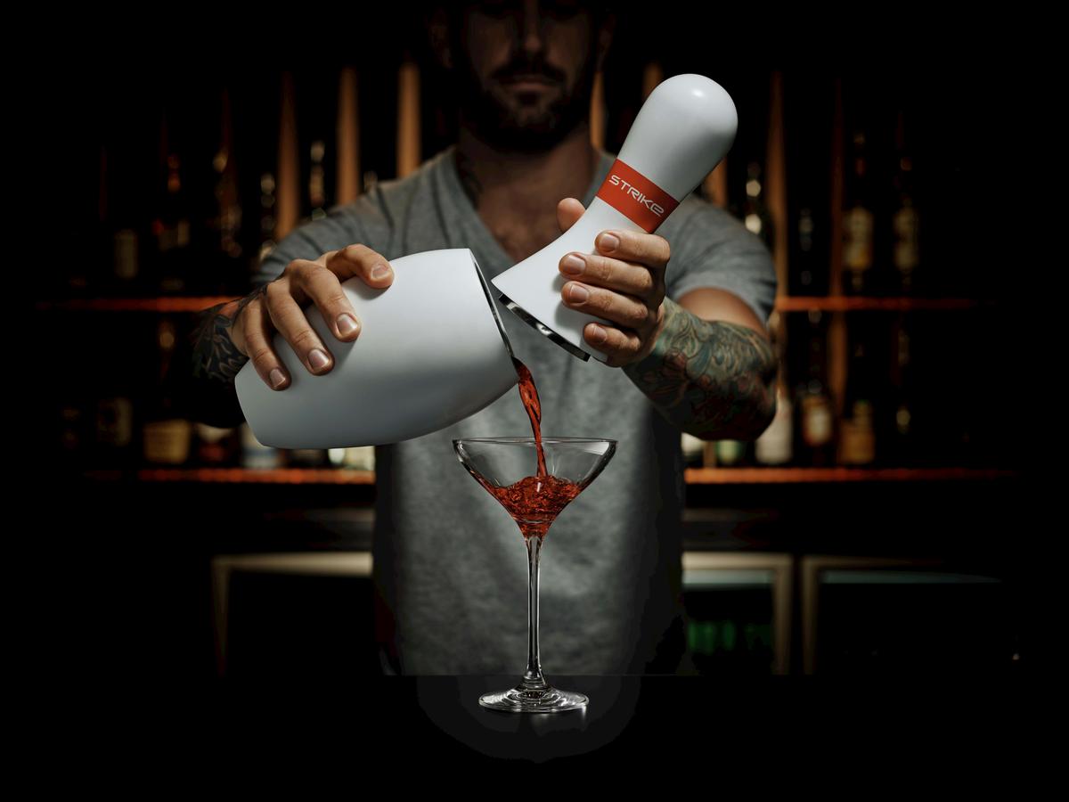 Bowling bar