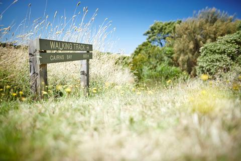 Tea Tree Creek and Cairns Bay Walk