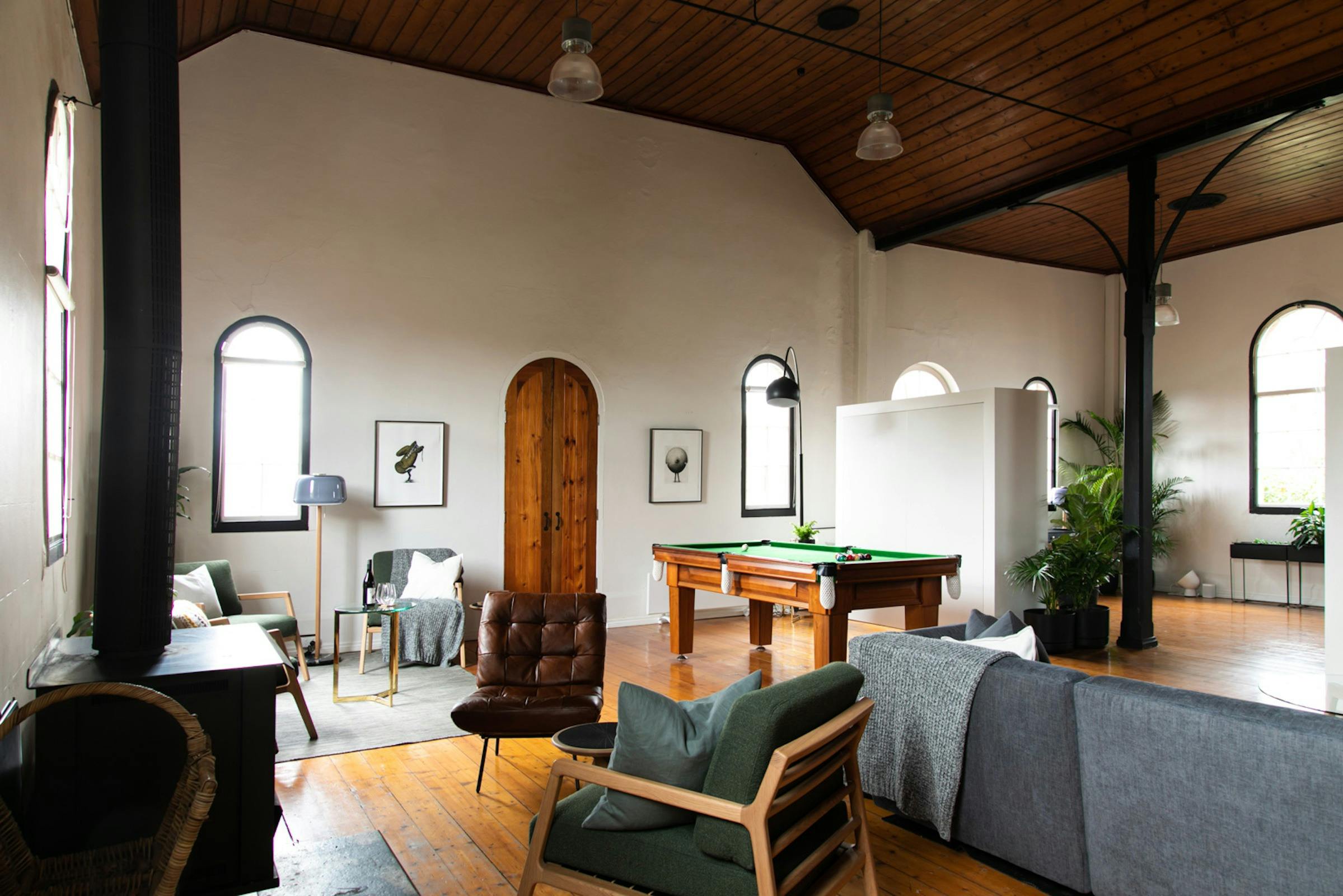 Sunday House - 1865 Hall