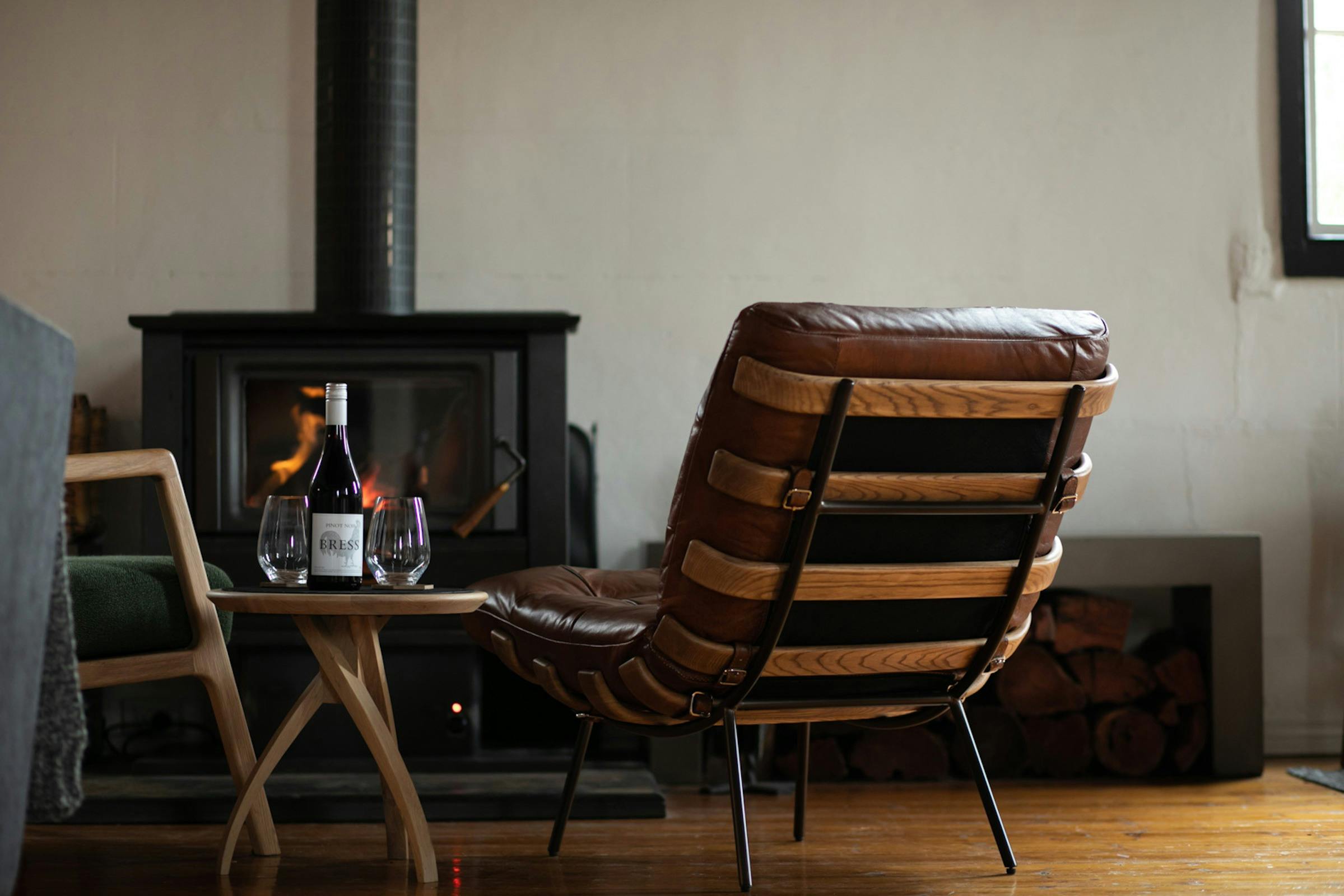 Sunday House - Fire side