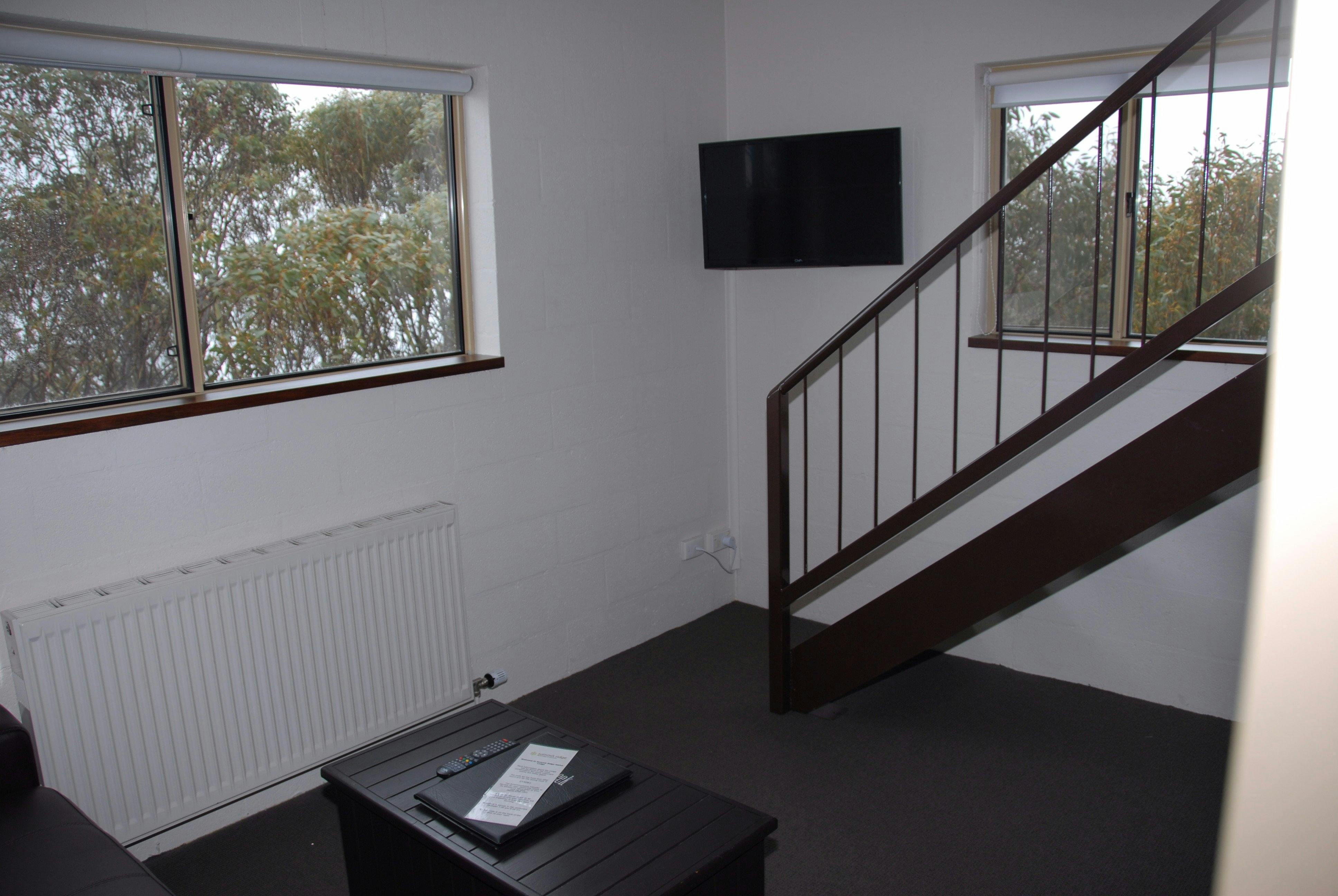 Mezzanine Suite Lounge