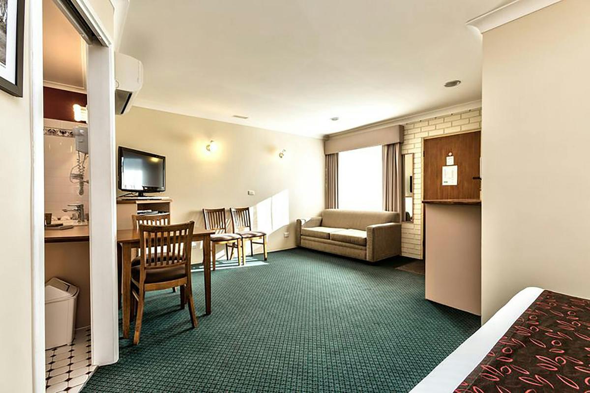 King Spa Lounge