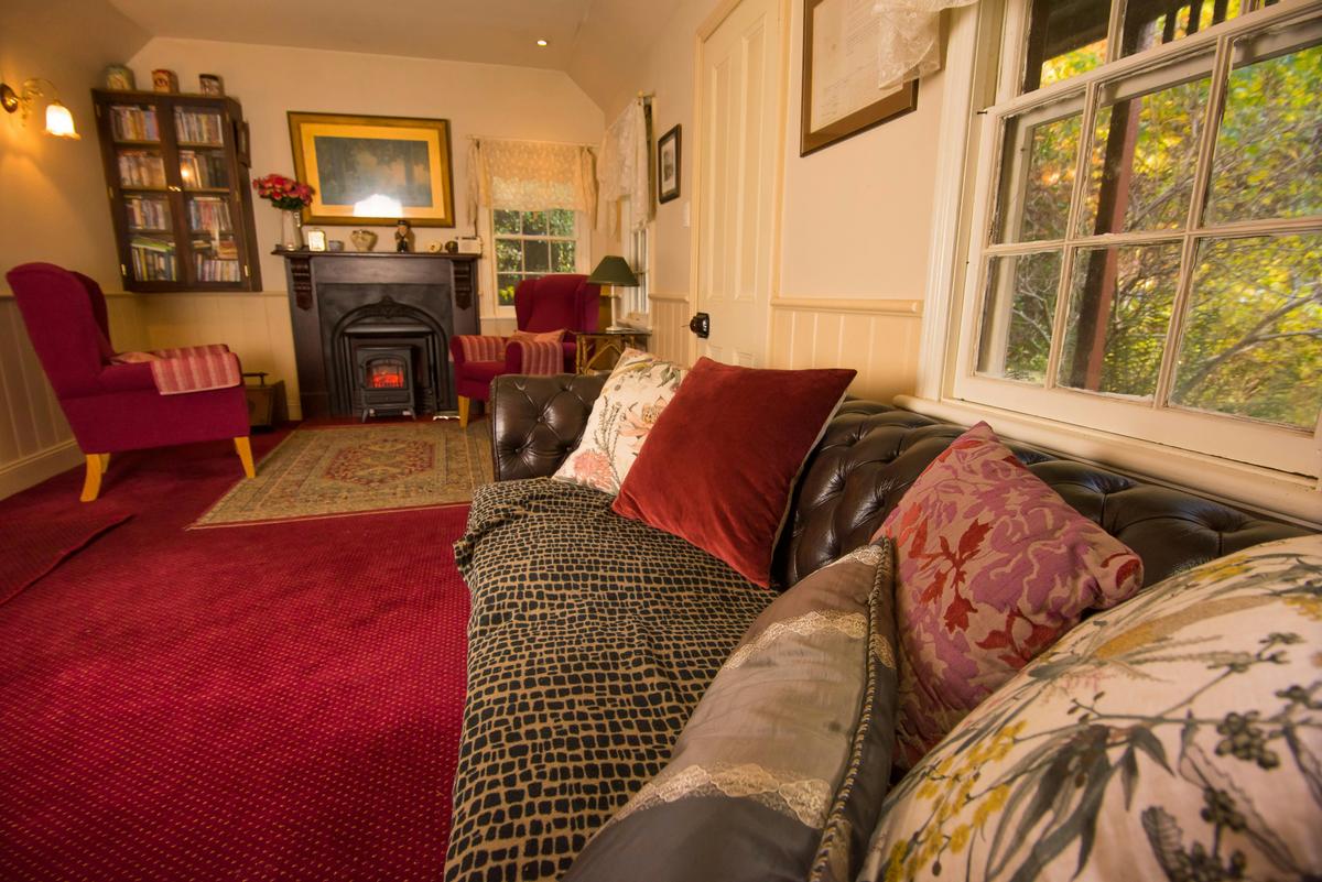 The lounge area.