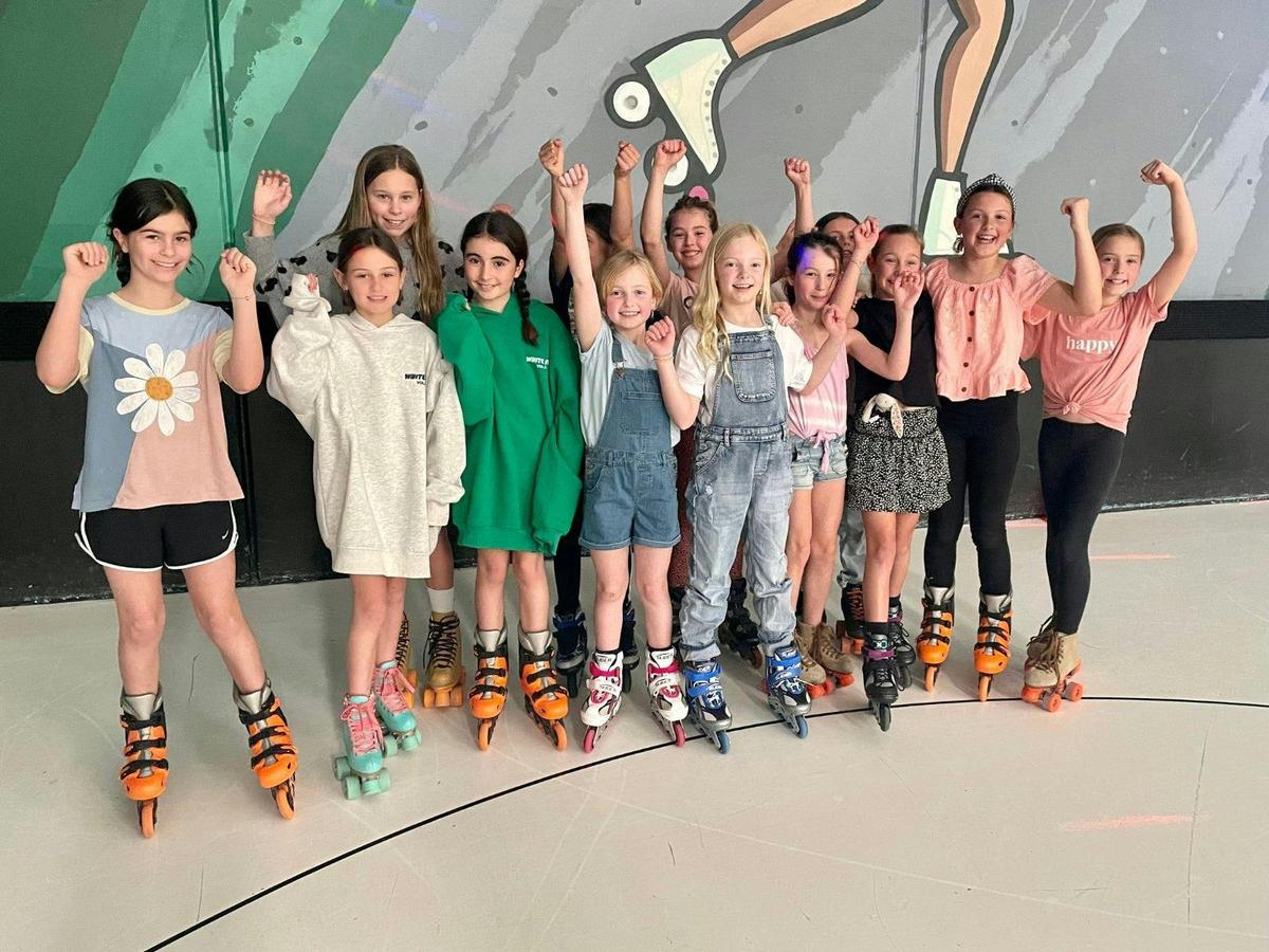 sk8house rollerskating rink