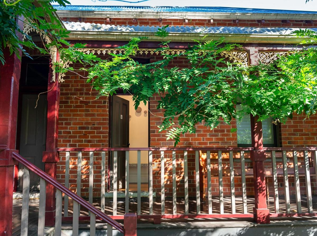 Suite 4 private access of balcony